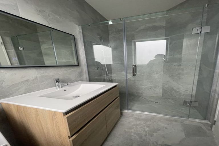 Photo of property in 1 Zion Road, Birkenhead, Auckland, 0626