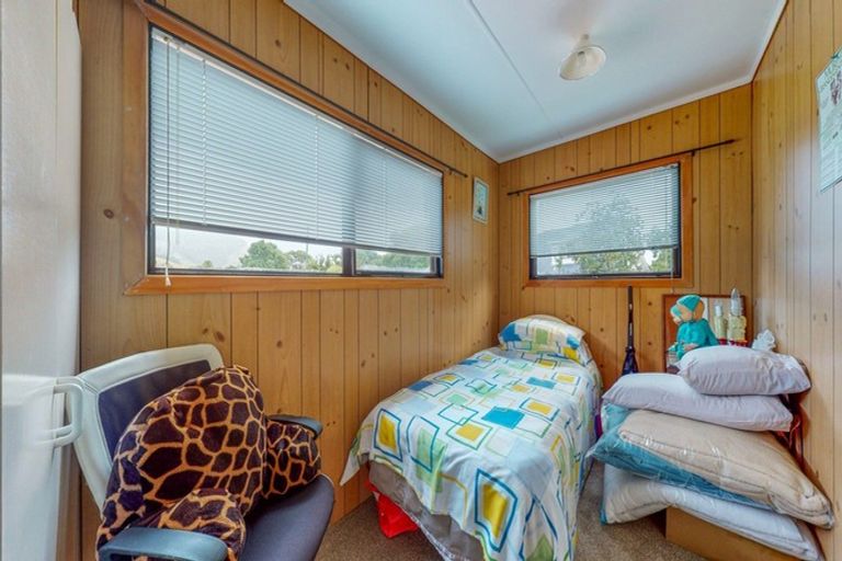 Photo of property in 1 Swordfish Avenue, Whiritoa, Whangamata, 3691