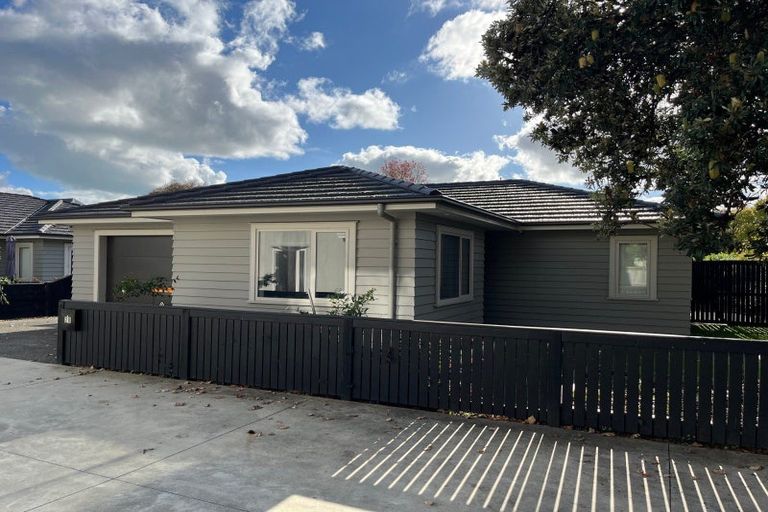 Photo of property in 30 Ranfurly Street, Hokowhitu, Palmerston North, 4410