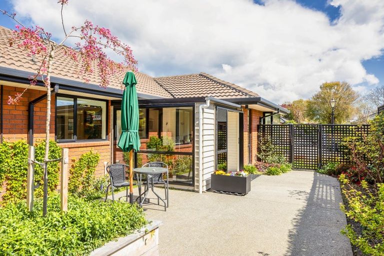 Photo of property in 5 Castle Way, Beckenham, Christchurch, 8023