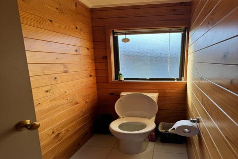 Photo of property in 2/34 Alexander Avenue, Torbay, Auckland, 0630