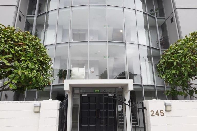 Photo of property in 14/245 Montreal Street, Christchurch Central, Christchurch, 8013