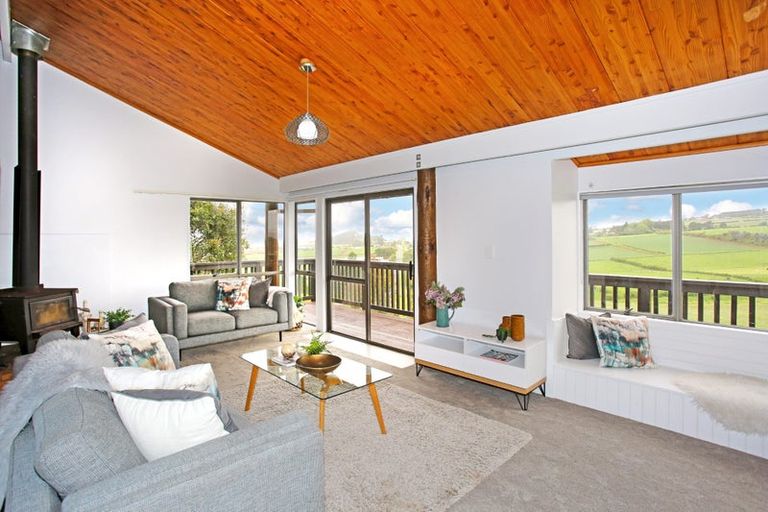 Photo of property in 10 Cameron Town Road, Pukekohe, 2678
