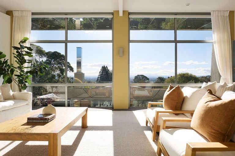 Photo of property in 110 Durham Drive, Havelock North, 4130