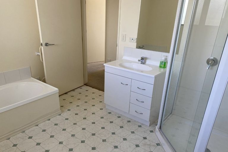 Photo of property in 81a Kings Drive, Wanaka, 9305