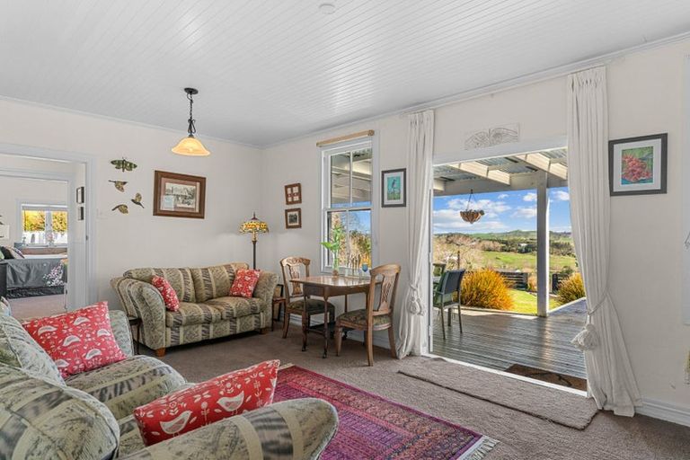 Photo of property in 956 Oneriri Road, Kaiwaka, 0573
