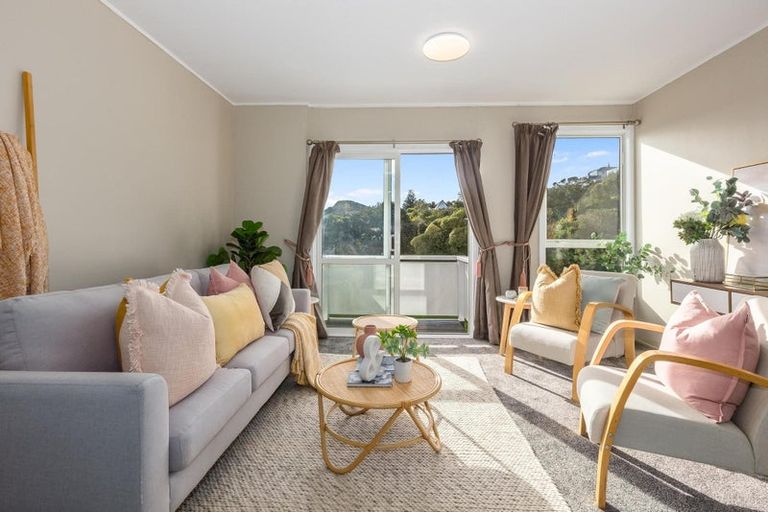 Photo of property in 5/12 Thornley Street, Titahi Bay, Porirua, 5022