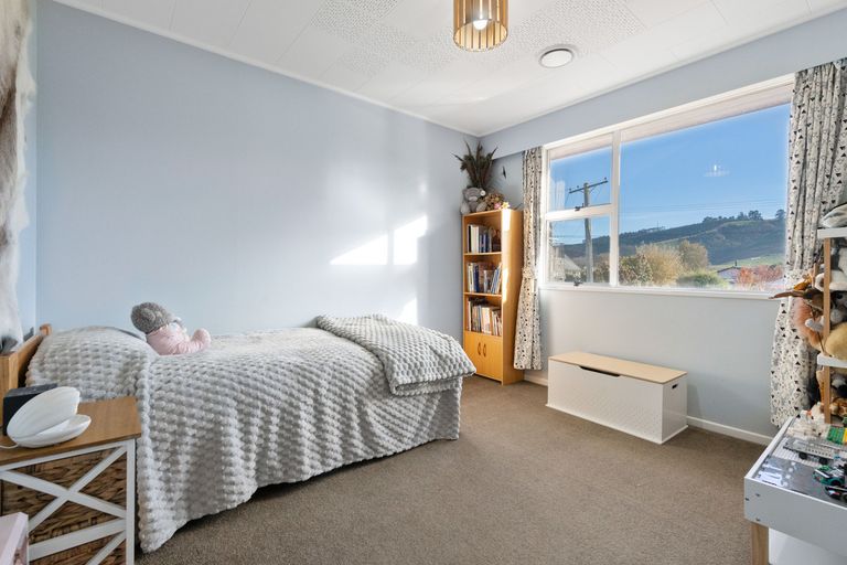 Photo of property in 27 Lynas Street, Outram, 9019