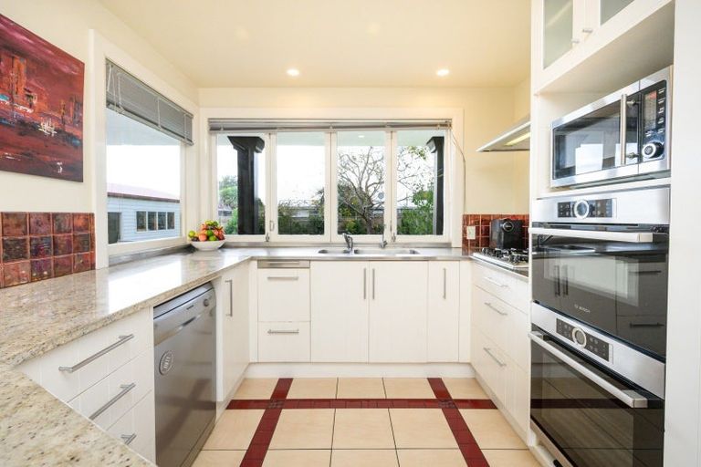 Photo of property in 3 Massey Street, Palmerston North, 4414