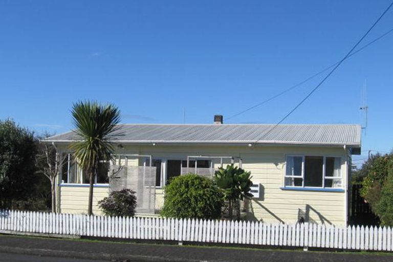 Photo of property in 9 Grant Street, Te Kamo, Whangarei, 0112