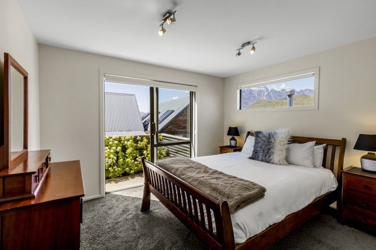 Photo of property in 24 Stone Ridge Place, Queenstown, 9300