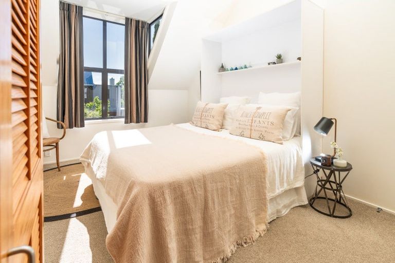 Photo of property in 1/80 Hobson Street, Thorndon, Wellington, 6011