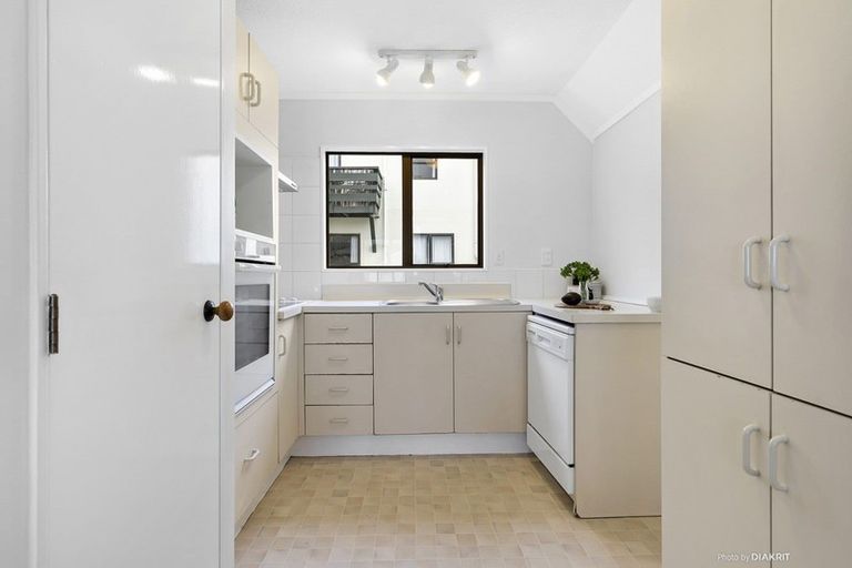 Photo of property in 12u2 Vallance Street, Kilbirnie, Wellington, 6022