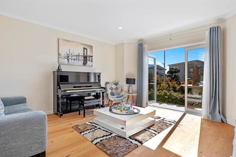 Photo of property in 36 Headland Drive, Long Bay, Auckland, 0630