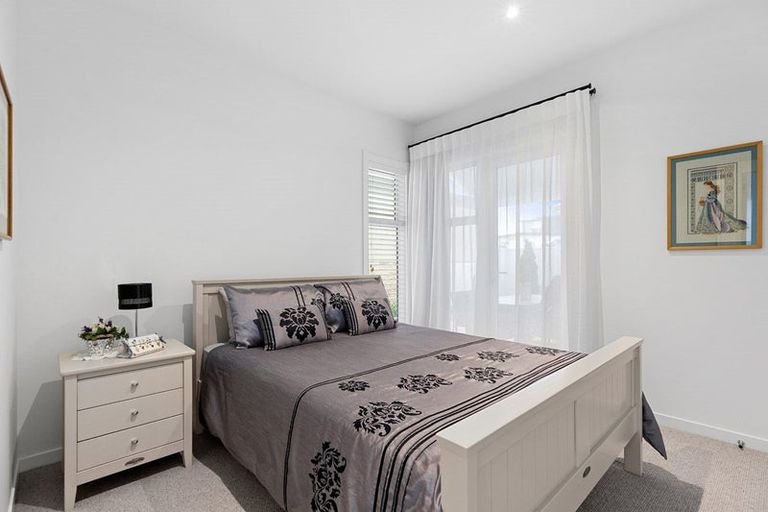 Photo of property in 5 Mollisia Lane, Papamoa Beach, Papamoa, 3118