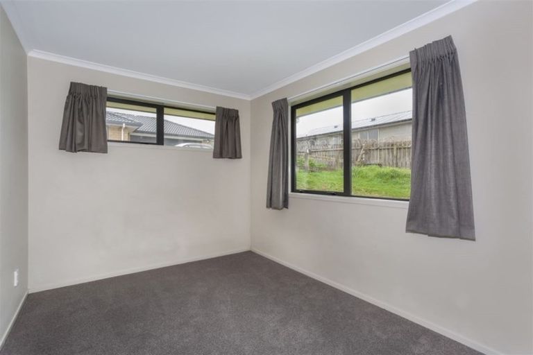 Photo of property in 20 Mcgowan Rise, Tuakau, 2121