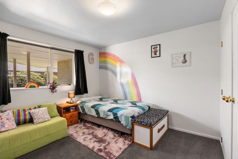 Photo of property in 42 Welsford Street, Woodend, 7610