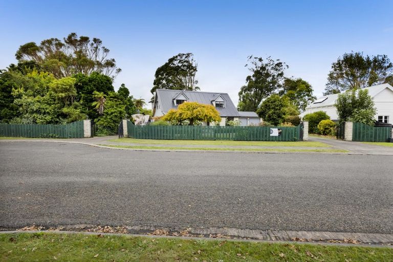 Photo of property in 17 Weld Street, Normanby, Hawera, 4614