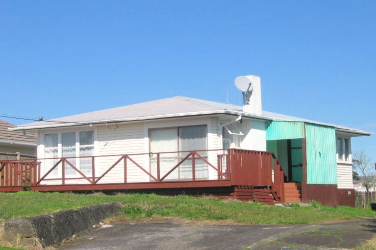 Photo of property in 46 Smythe Road, Henderson, Auckland, 0612