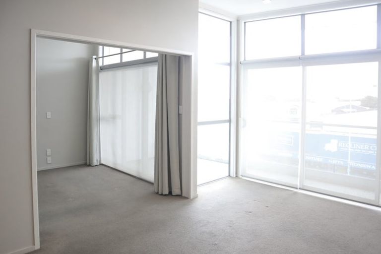 Photo of property in 302/277 Maunganui Road, Mount Maunganui, 3116