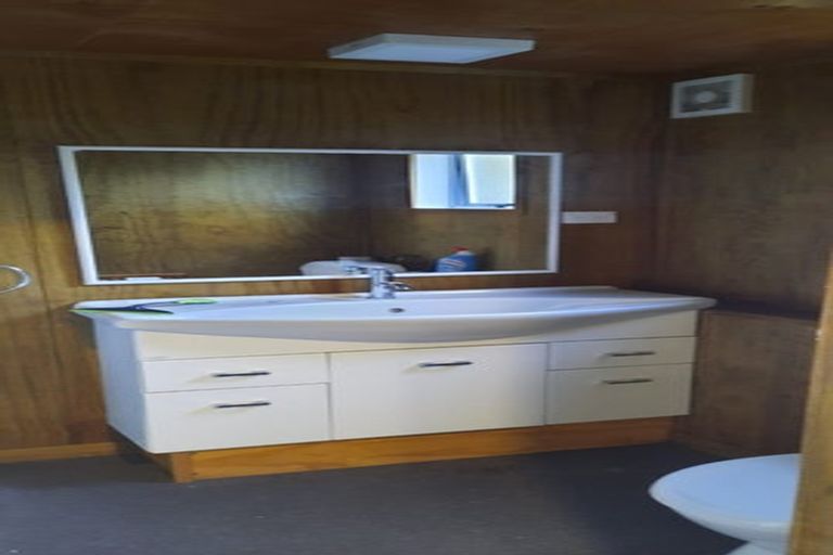 Photo of property in 13 Glenpark Avenue, Frankleigh Park, New Plymouth, 4310