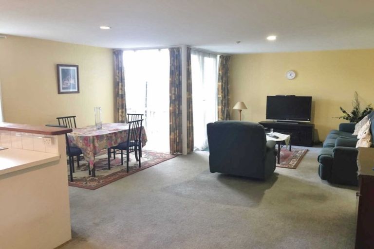 Photo of property in 17/15 Peterborough Street, Christchurch Central, Christchurch, 8013