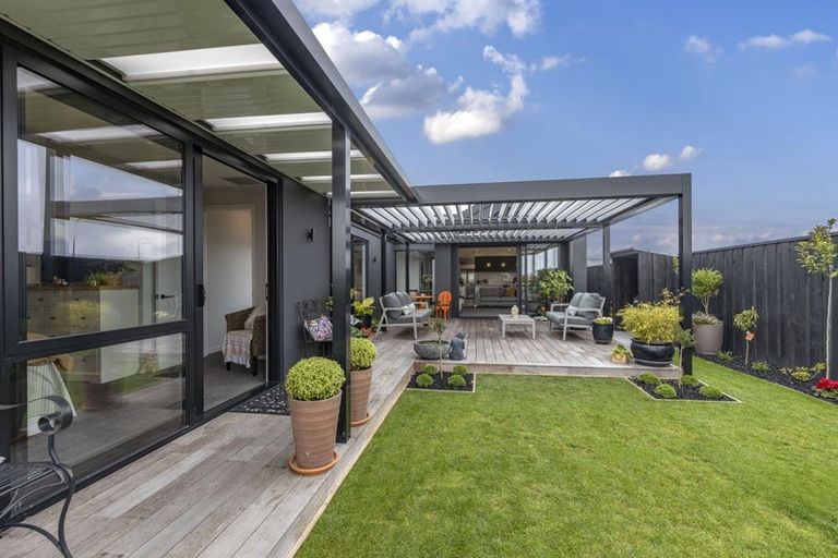 Photo of property in 18 Ellmers Street, Woodend, 7691