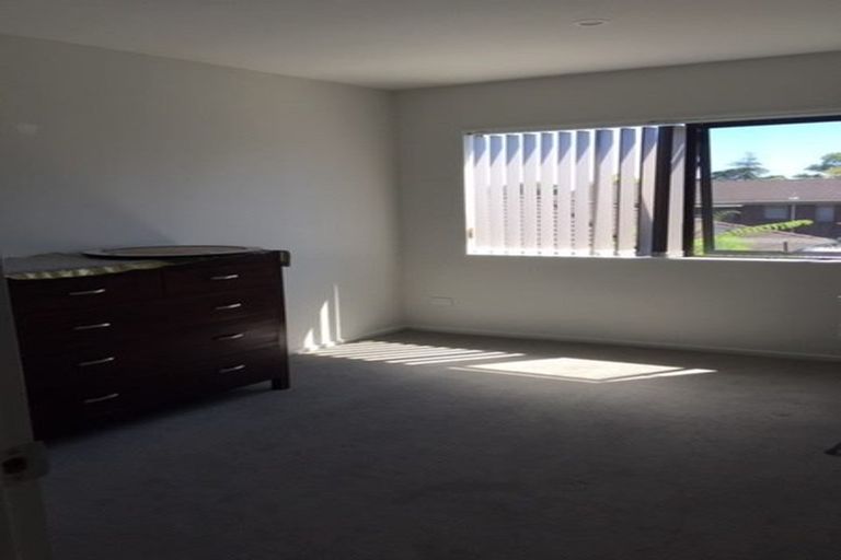 Photo of property in 7 Sophie Lane, Henderson, Auckland, 0612