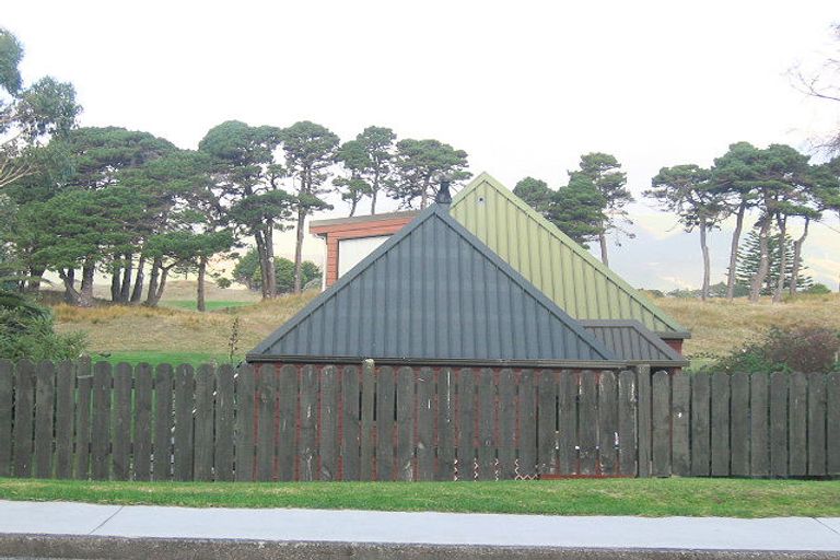 Photo of property in 40 Golf Road, Paraparaumu Beach, Paraparaumu, 5032