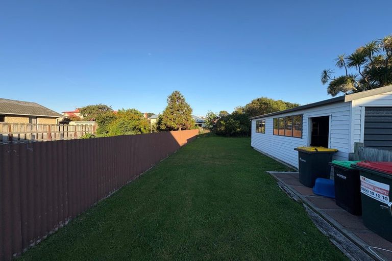 Photo of property in 12 Coughtrey Street, Saint Clair, Dunedin, 9012