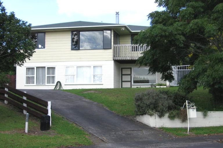 Photo of property in 6 May Avenue, Te Atatu South, Auckland, 0610