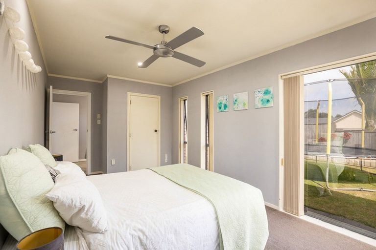 Photo of property in 68 Branch Road, Highlands Park, New Plymouth, 4312