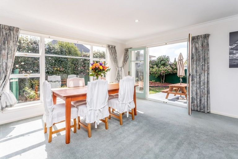 Photo of property in 143 Grahams Road, Burnside, Christchurch, 8053