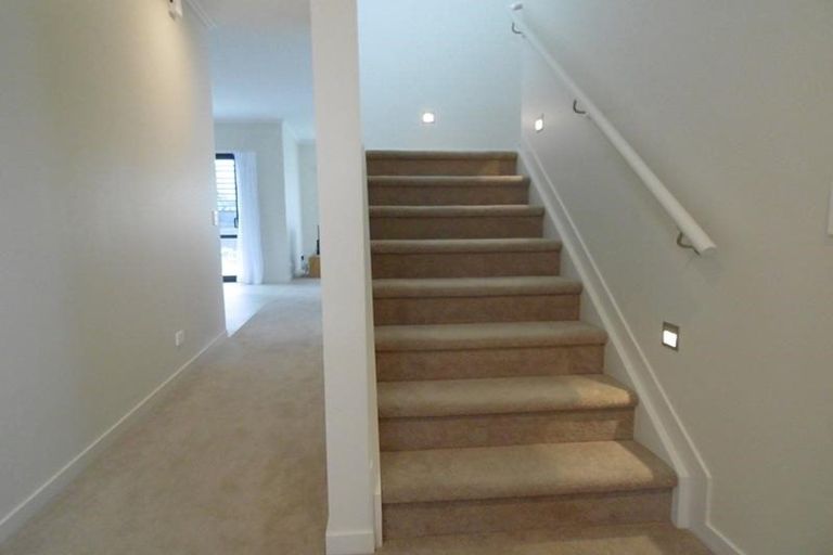 Photo of property in 2 Saltmarsh Road, Hobsonville, Auckland, 0616