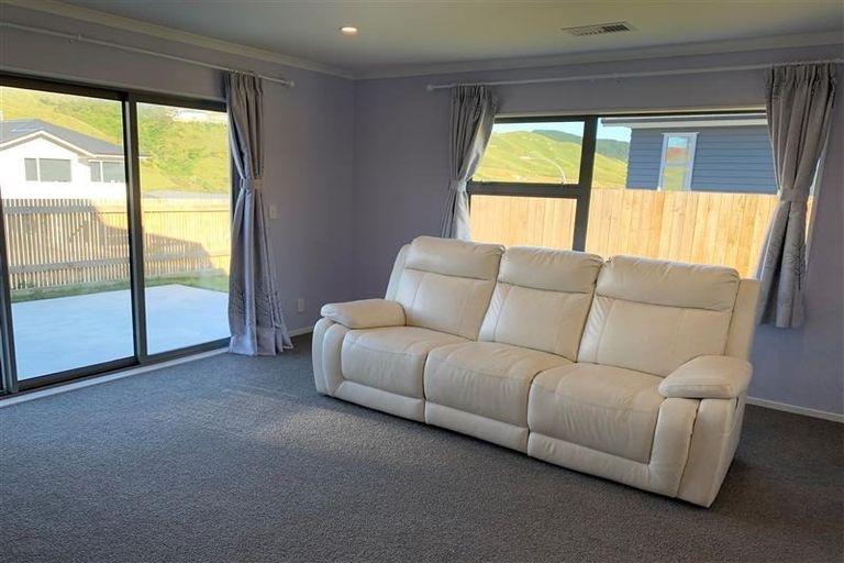 Photo of property in 5 Prestwich Rise, Churton Park, Wellington, 6037