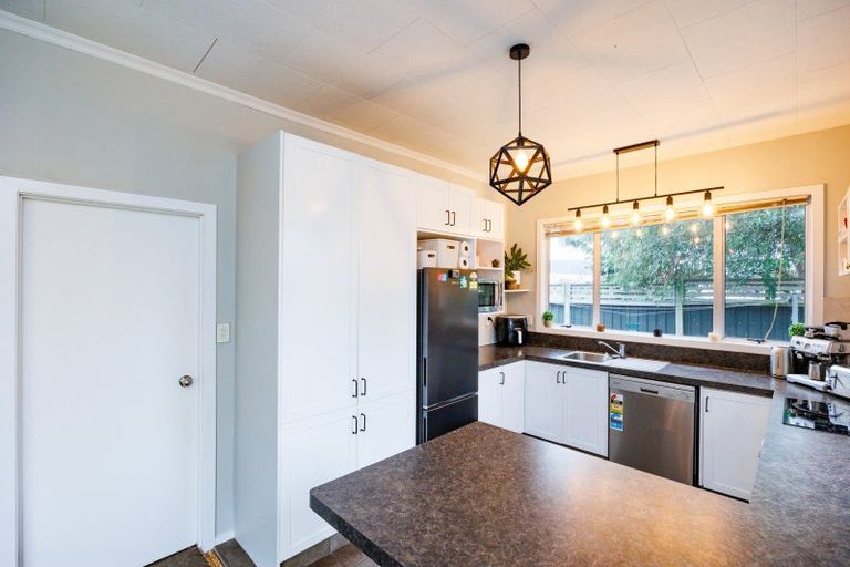 Photo of property in 8a Kaimanawa Street, Kelvin Grove, Palmerston North, 4414