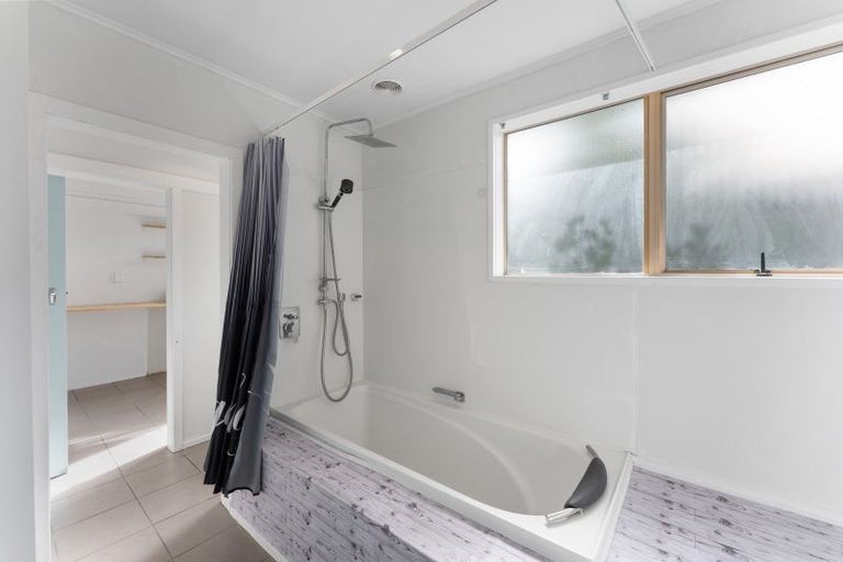 Photo of property in 62 Toi Street, Otaki Beach, Otaki, 5512