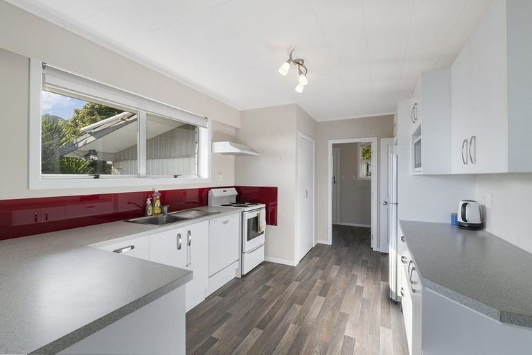 Photo of property in 29 Huia Street, Waikanae, 5036