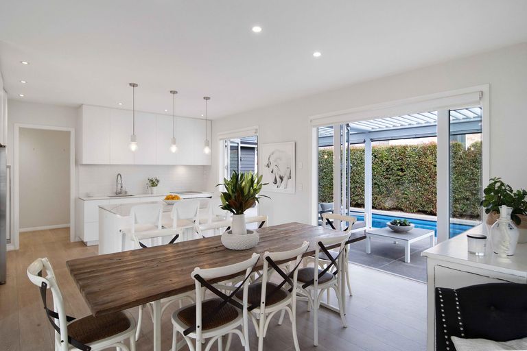 Photo of property in 19 Hinau Road, Karaka, Papakura, 2113