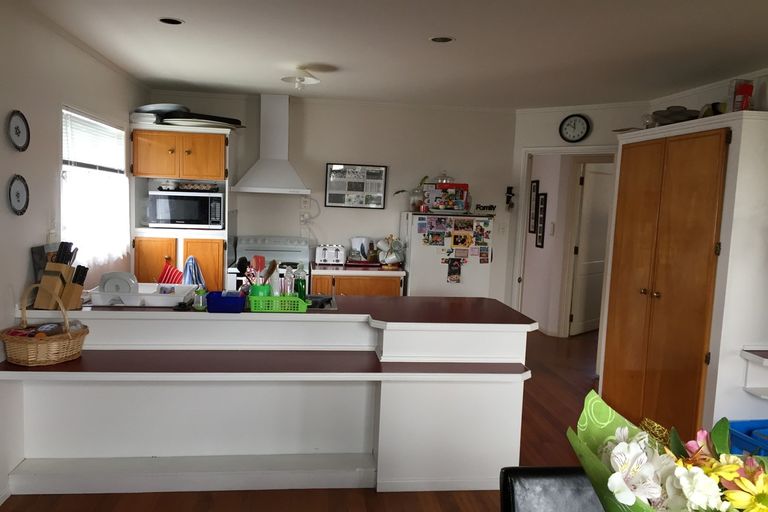 Photo of property in 3 Hawke Place, Pukekohe, 2120