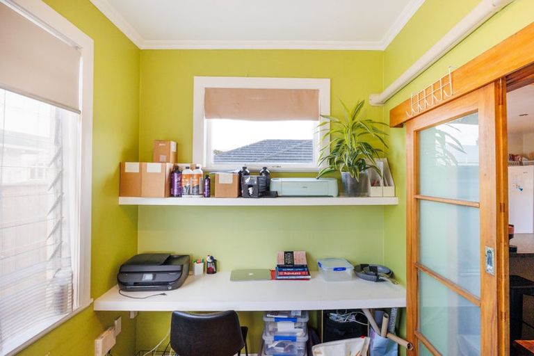 Photo of property in 50 Chelwood Street, Takaro, Palmerston North, 4412