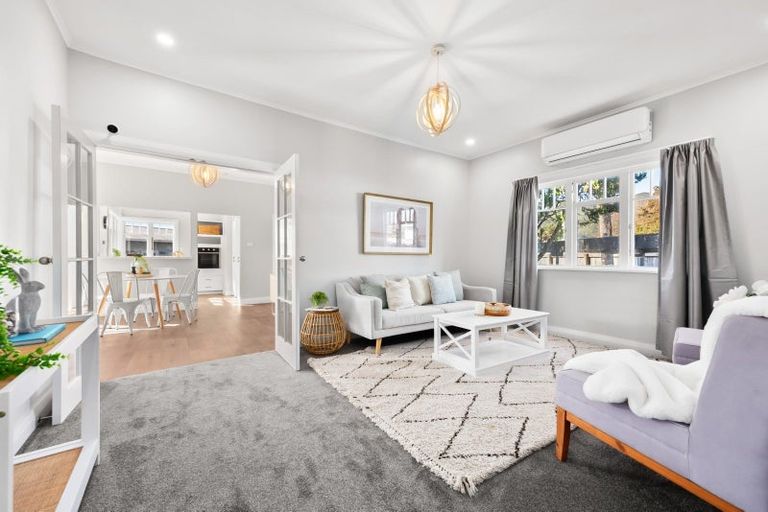 Photo of property in 5 York Street, Moera, Lower Hutt, 5010