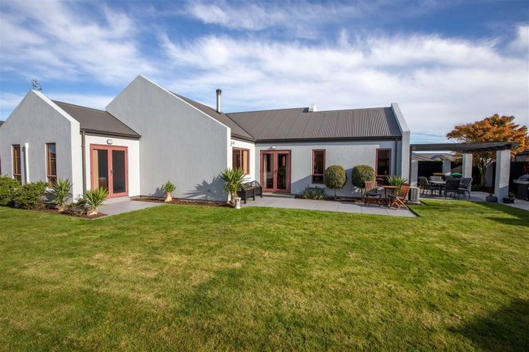 Photo of property in 5 Rembrandt Drive, Rolleston, 7614