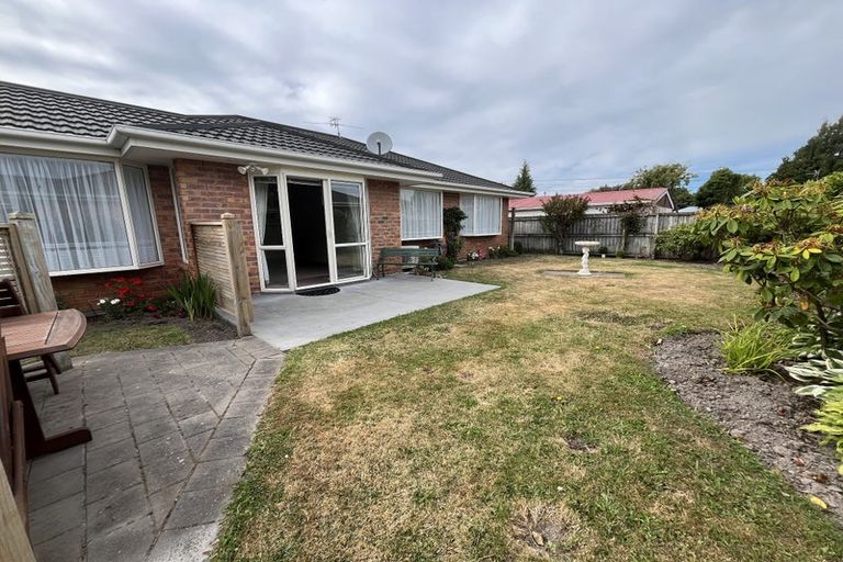 Photo of property in 3/80 Middlepark Road, Sockburn, Christchurch, 8042