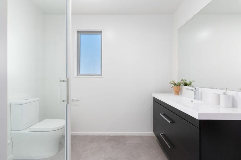 Photo of property in 1/38 Vagues Road, Northcote, Christchurch, 8052
