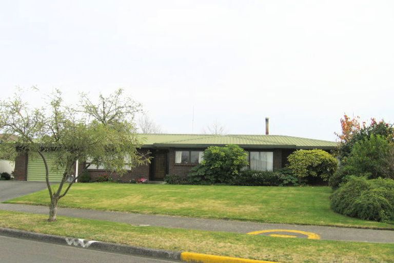 Photo of property in 32 Roskilda Crescent, Taradale, Napier, 4112