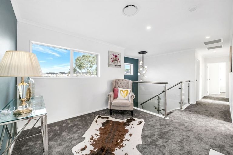 Photo of property in 13 Drumconnell Drive, Flat Bush, Auckland, 2019