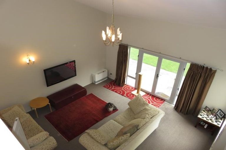 Photo of property in 71 Amesbury Drive, Churton Park, Wellington, 6037