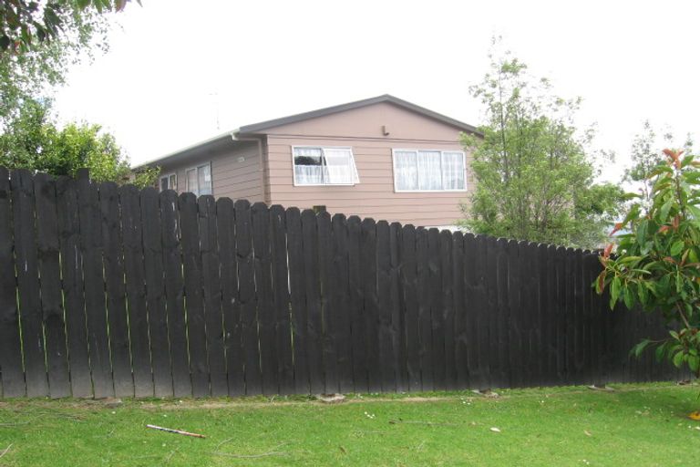 Photo of property in 31 Maywood Crescent, Glen Eden, Auckland, 0602