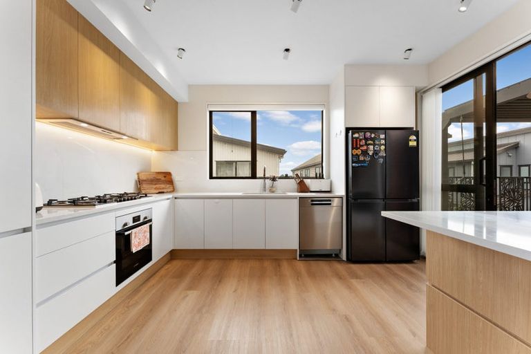 Photo of property in 46 Clara Road, Silverdale, 0932